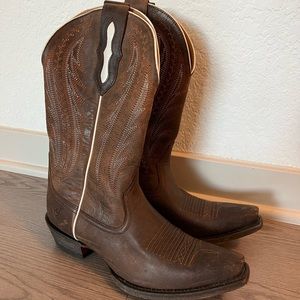 Ariat Womens Boots Size 7 Cowgirl Boots